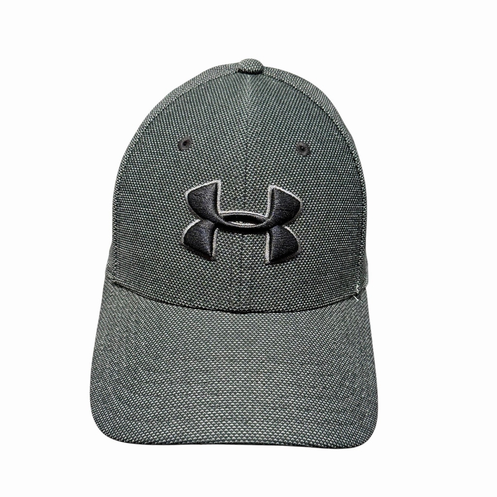 Under Armour Hat Cap Fitted Mens Black Gray Blitzing Athletic Performance M/L